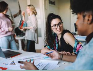  	Le travail social toujours porté par les femmes