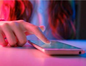 Mineures prostituées : un accompagnement sur le fil… des réseaux