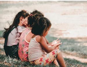 L'enfant hors norme : faut-il médicaliser la différence ? (2023)