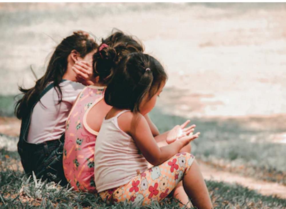 L'enfant hors norme : faut-il médicaliser la différence ? (2023) L'enfant hors norme : faut-il médicaliser la différence ? (2023)