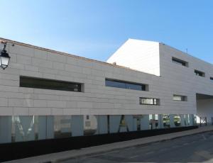 M�DIATH�QUE MUNICIPALE LIVRES Y M�DIAS ST P�RE EN RETZ